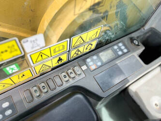 2017-caterpillar-352f-1408321-45061343