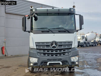 2015-mercedes-benz-arocs-1845-1408322-45061357