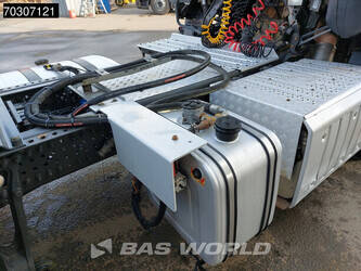 2015-mercedes-benz-arocs-1845-1408322-45061372