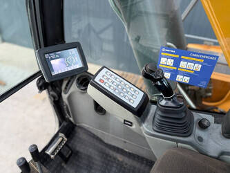 2014-liebherr-r922-1408330-45061747