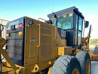 2018-caterpillar-140k-1408346-45062476