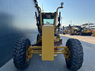 2018-caterpillar-140k-1408346-45062491