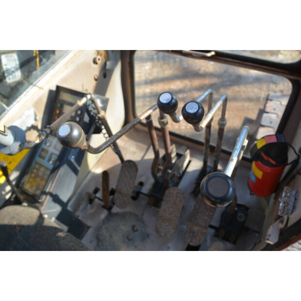 1996 Hitachi KH 230-3-45064095