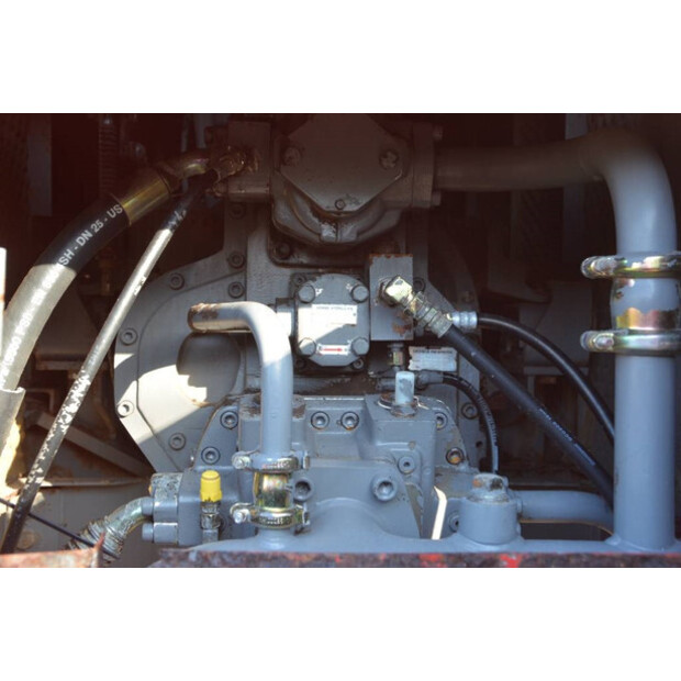 1996 Hitachi KH 230-3-45064097