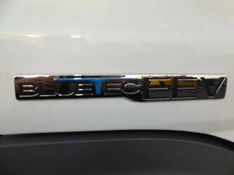 2014-mercedes-benz-axor-1829-1408024-45064175