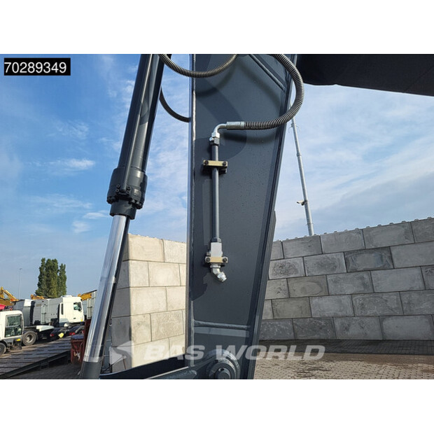 2025 هيونداي R210-45077325