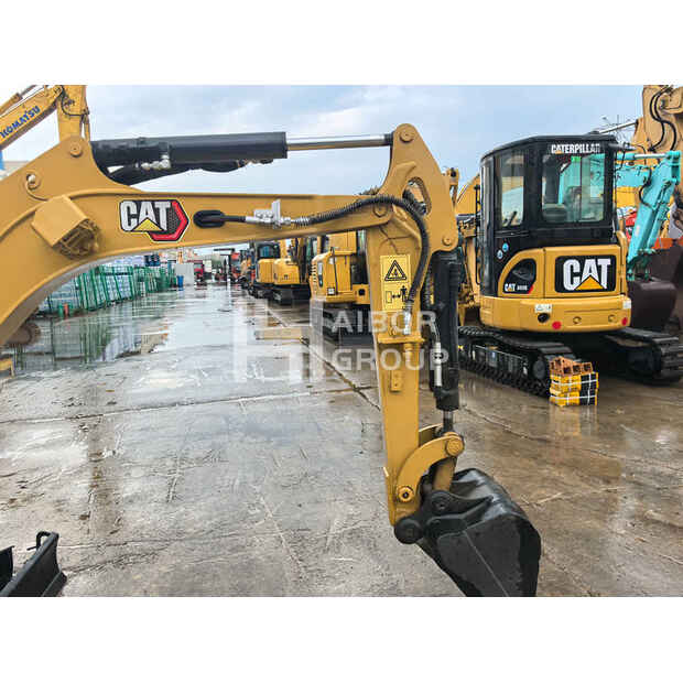 2025 Caterpillar 302-45077680