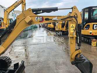 2025-caterpillar-302-45077681