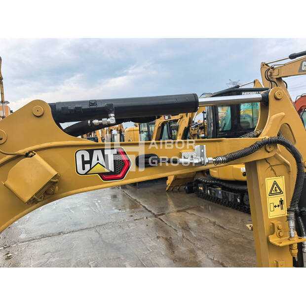 2025 Caterpillar 302-45077684