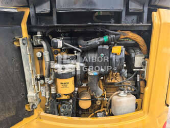 2025-caterpillar-302-45077686