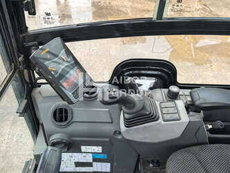 2025-caterpillar-302-45077691