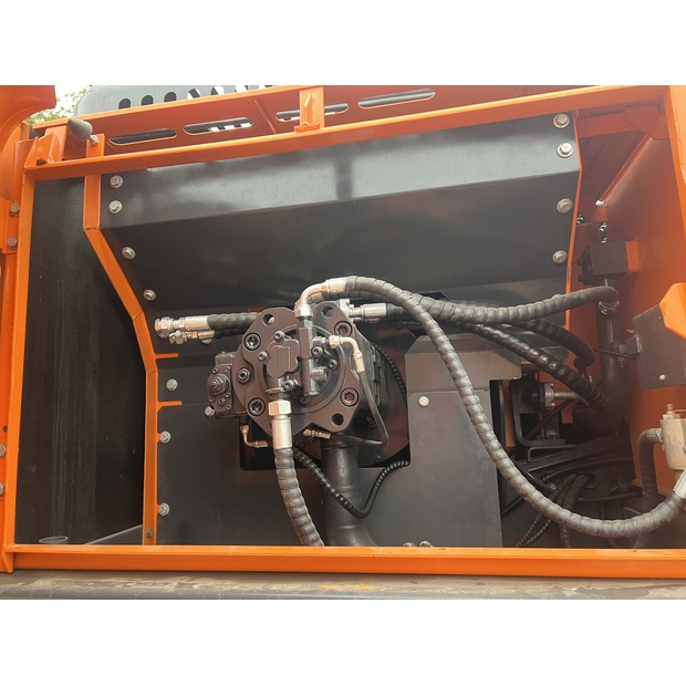 2024 Develon DX225LCA-45090293