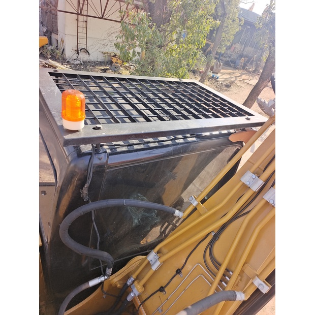 2024 Caterpillar 320D2-45090363