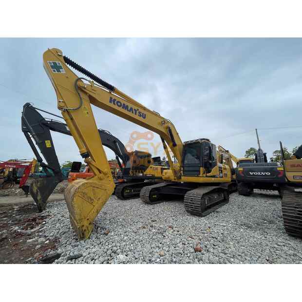 2021 Komatsu PC220-8N1-45090431