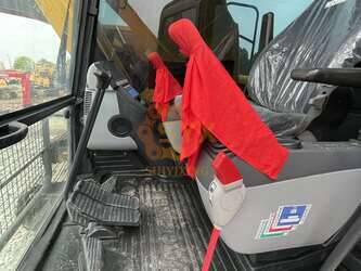 2021-komatsu-pc220-8n1-1408492-45090432