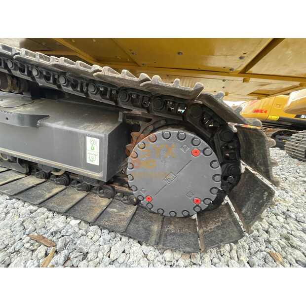 2021 Komatsu PC220-8N1-45090435