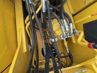 2021-komatsu-pc220-8n1-1408492-45090437