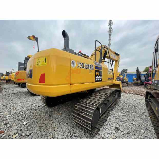 2021 Komatsu PC220-8N1-45090442