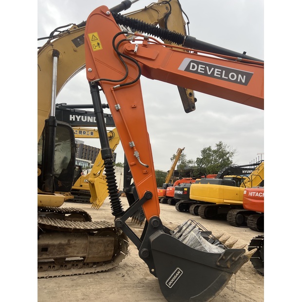 2024 Develon DX225LCA-45090455