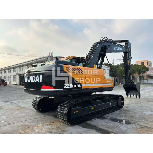 2021 Hyundai R220LC-9S-45091364