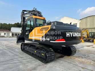 صورة ل حفارات 2021 هيونداي R220LC-9S