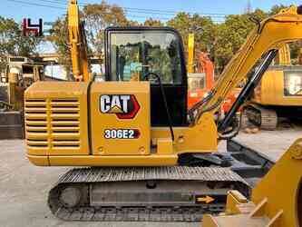 صورة ل حفارات صغيرة 2024 كاتربيلر 306E2