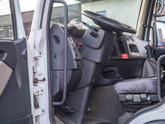 2011-renault-premium-lander-340-26-45091564