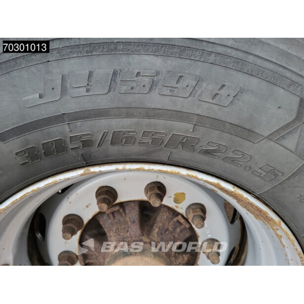 2008 تراكون OTHERS-45092085