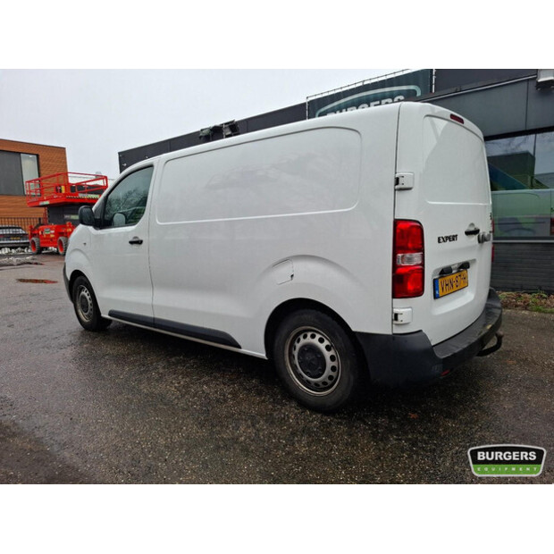 2021 Peugeot Expert-45092582