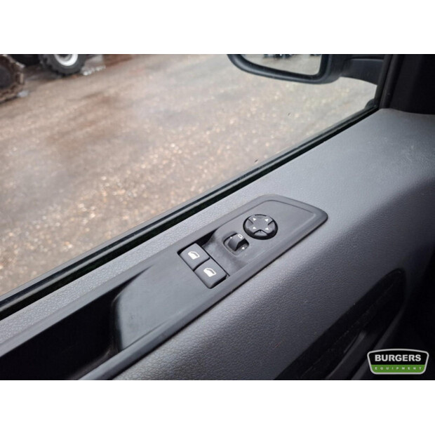 2021 Peugeot Expert-45092590