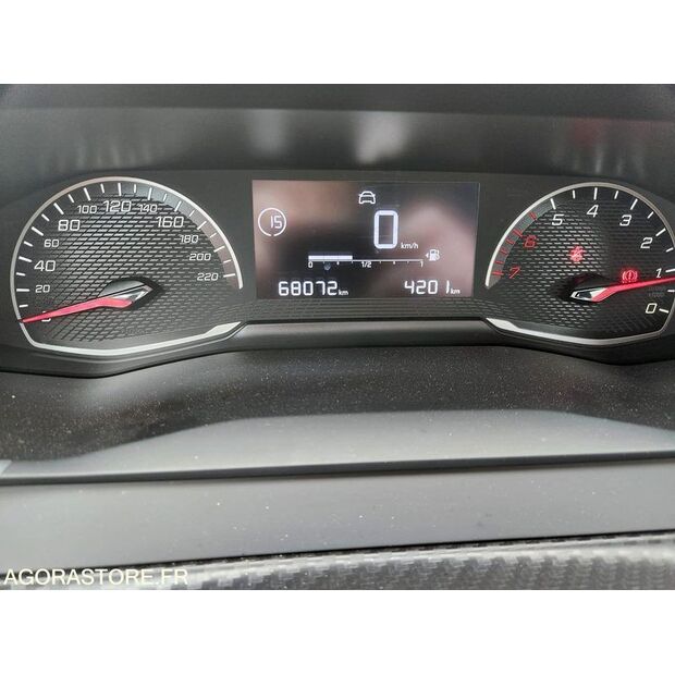 2021 Peugeot 208-45106024