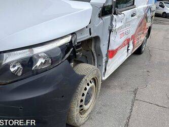 2020-mercedes-benz-vito-1408650-45106037