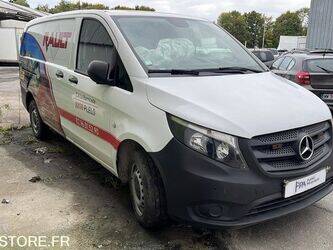 2020-mercedes-benz-vito-1408650-45106042