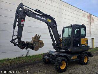 صورة ل حفارات بعجلات 2020 فولفو EW60E