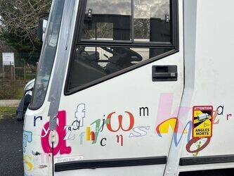 1996-renault-s150-1408656-45106105