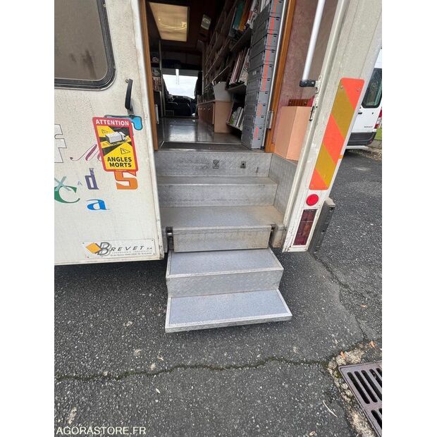 1996 Renault S150-45106119