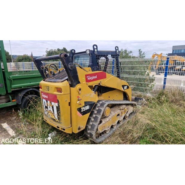 2011 كاتربيلر 259B3-45106142