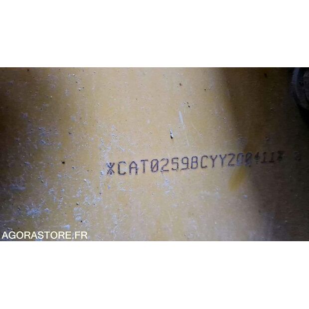 2011 كاتربيلر 259B3-45106148