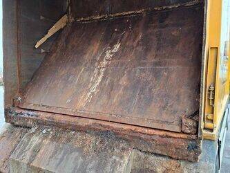 2009-mercedes-benz-1824-1408664-45106173