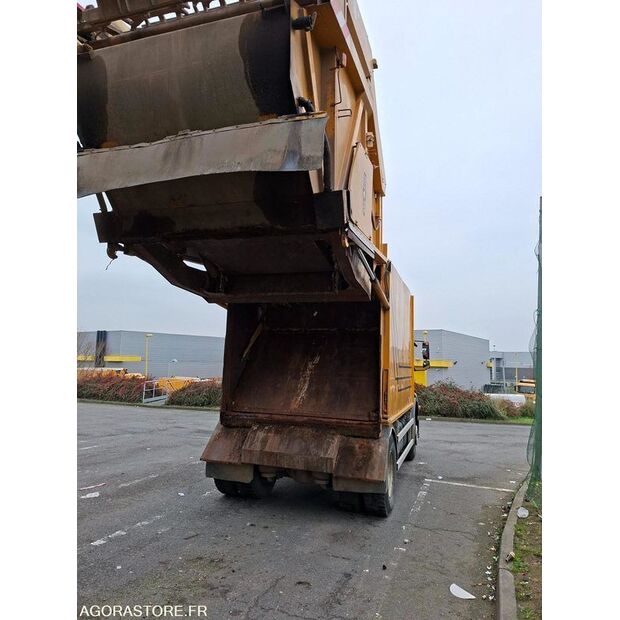 2009 Mercedes-Benz 1824-45106174