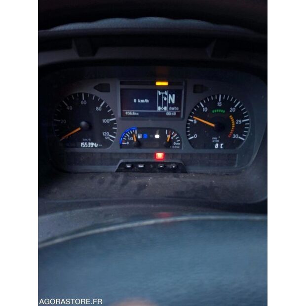 2009 Mercedes-Benz 1824-45106178