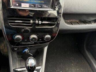 2014-renault-clio-1408666-45106194