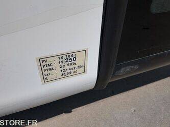 2009-mercedes-benz-intouro-1408673-45106314