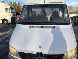 2001-mercedes-benz-sprinter-1408675-45106357