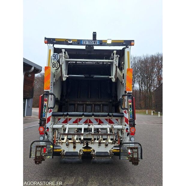 2018 Renault D WIDE-45106435