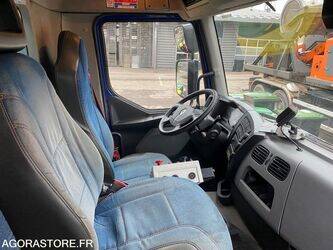 2018-renault-d-wide-1408679-45106436