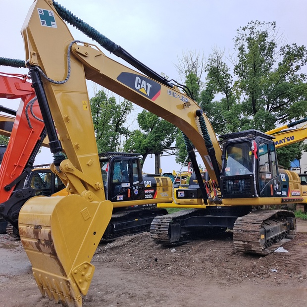 2024 Caterpillar 320D-45106439