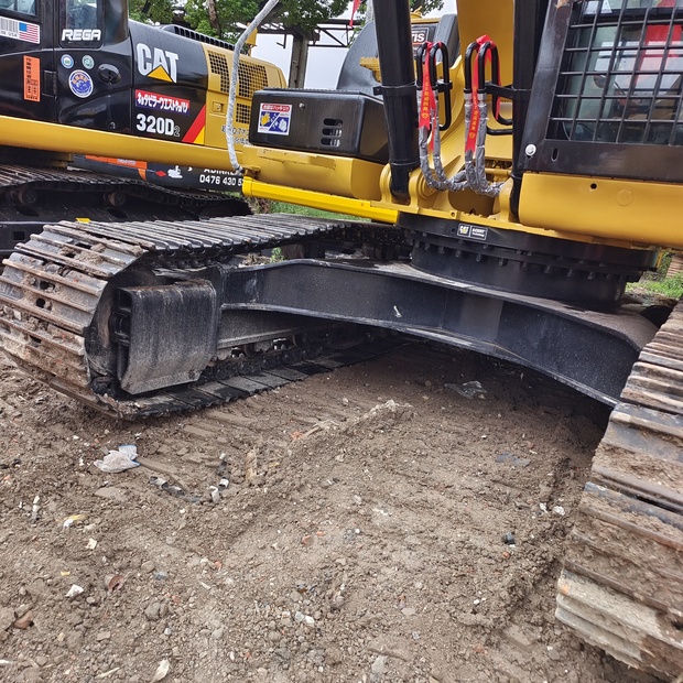 2024 Caterpillar 320D-45106446