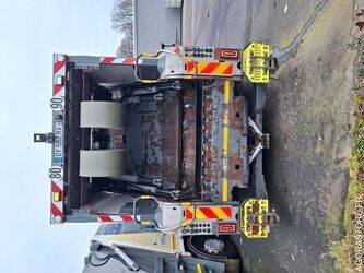 2016-renault-d-wide-1408680-45106449