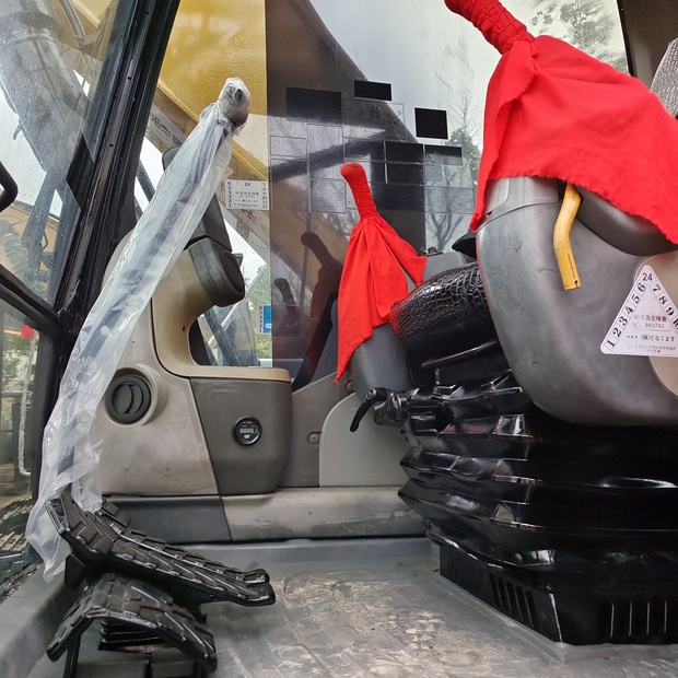 2024 Caterpillar 320D-45106457